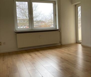 renovierte Dreizimmerwohnung mit Terrasse - Foto 3