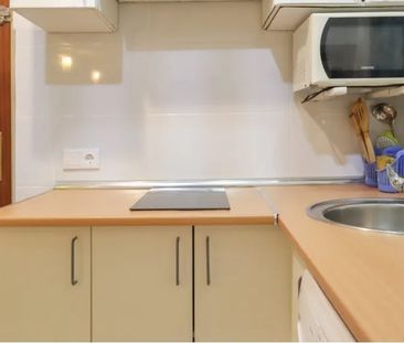 Calle de Linneo, Madrid, Community of Madrid 28005 - Photo 4