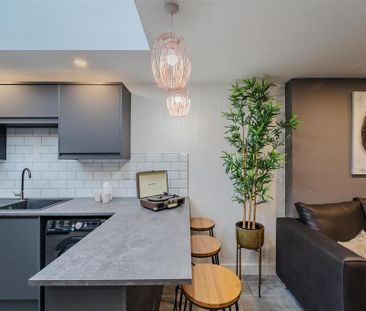 5 bedroom terraced house to rent - Photo 6