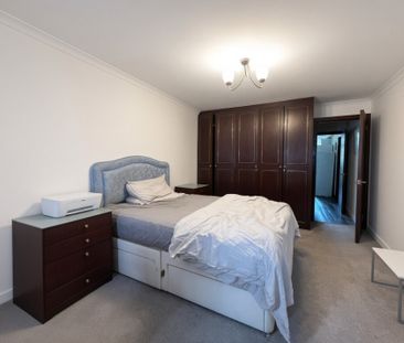 1 bedroom Property to rent - Photo 5