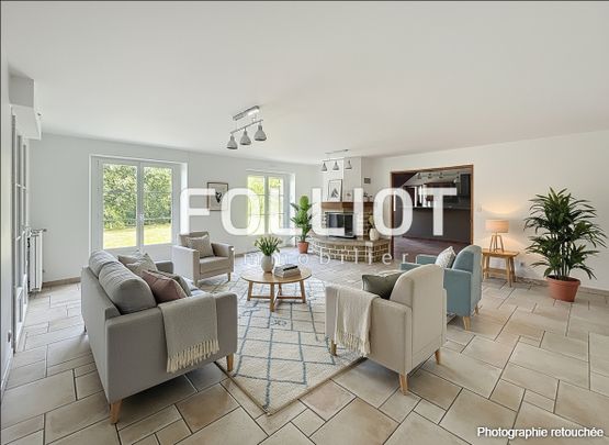 À louer : Maison familiale avec jardin à Fougères - Réf.2512CV - Photo 1