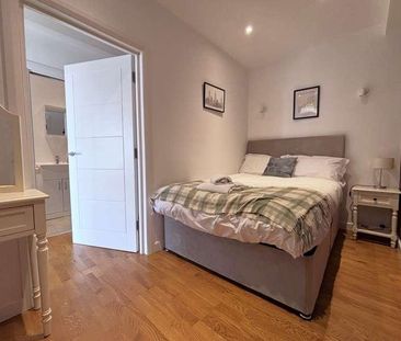 Clarence Street, Staines-upon-thames, Surrey, TW18 - Photo 5