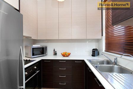 Top Floor 1 bedroom - Photo 3