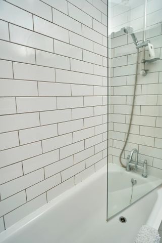 5 Pegwell House Room 2 - Photo 4