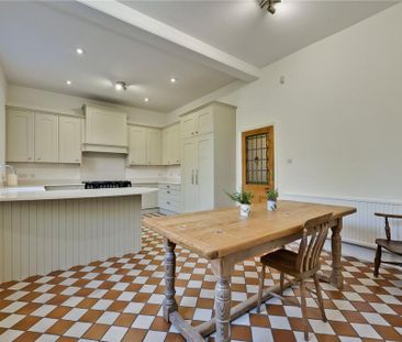 5 bedroom detached house to rent - Photo 5
