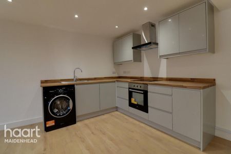 2 bedroom flat to rent - Photo 5