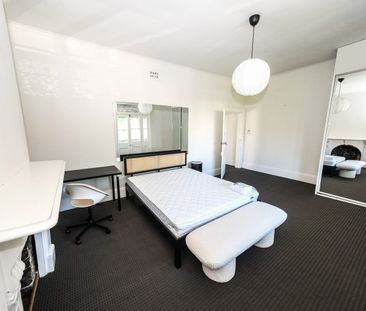 FULLY FURNISHED ROOM AVAILABLE IN Forest Lodge - Photo 2