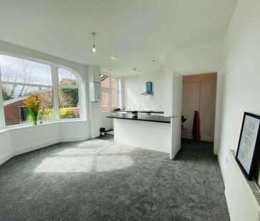 4 bedroom terraced house to rent - Photo 6