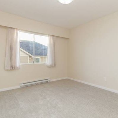 1 Bedroom Suites at Sierra Villa in James Bay - Photo 4