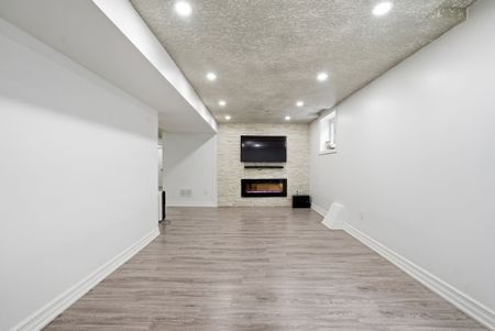 For Lease - 1286 Kettering Drive Unit# Basement, Oshawa, Ontario - Photo 3