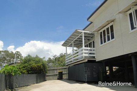 2 BEDROOM UNIT WITH OCEAN VIEWS IN SOUTH GLADSTONE - Photo 4