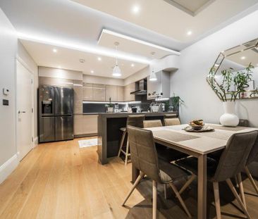 3 bedroom flat to rent - Photo 3