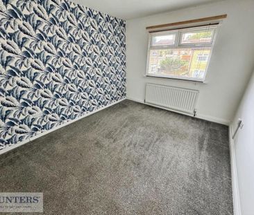 3 bedroom end of terrace house to rent - Photo 5