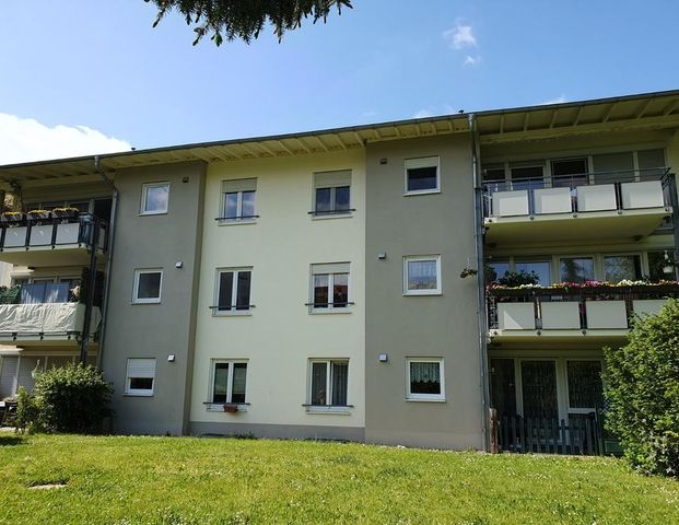 helle 2-Zimmer Wohnung mit Einbauküche - Foto 1