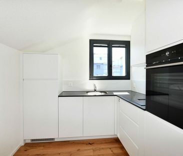 RENOVATED ATTIC APARTMENT IN A CENTRAL LOCATION IN BAAR - Photo 4