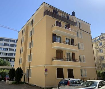Adorable 2 pièces à côté du M2 arrêt Grancy, quartier prisé de Laus... - Foto 2