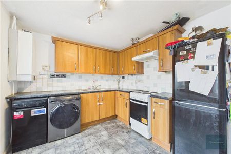 2 bedroom terraced house to rent - Photo 4