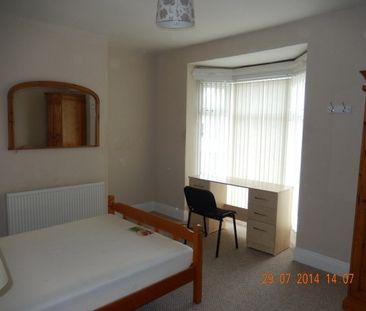 3 Bed Terrace house Edgecumbe Street - Photo 1