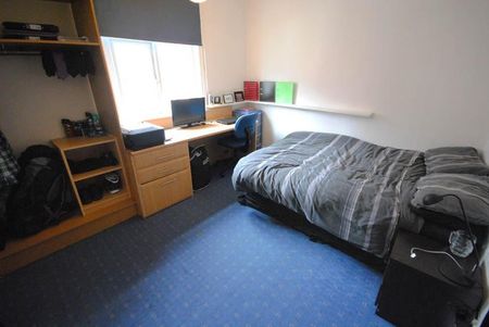 4 bedroom house to rent - Photo 2