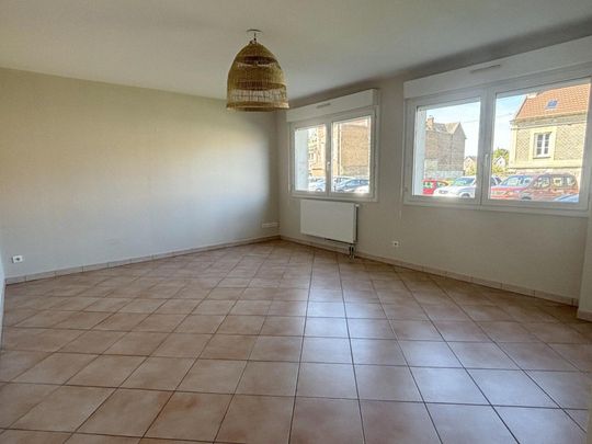 Location Appartement 2 pièces 53m² COMPIEGNE 60200 - Photo 1