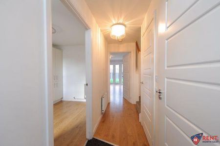 3 bedroom semi-detached house to rent - Photo 2