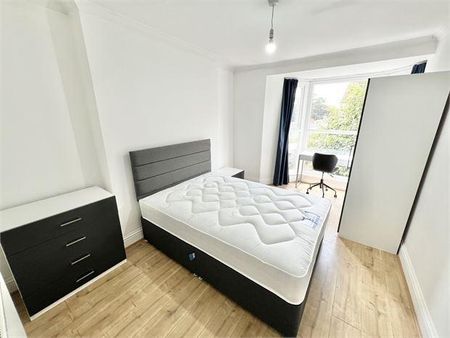 6 bedroom semi-detached house to rent - Photo 5