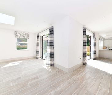 £6,000 - To Let - Photo 2