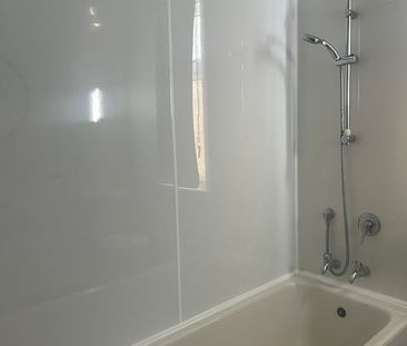 Charming Waldergrave Retreat - Pets Welcome! - Photo 6