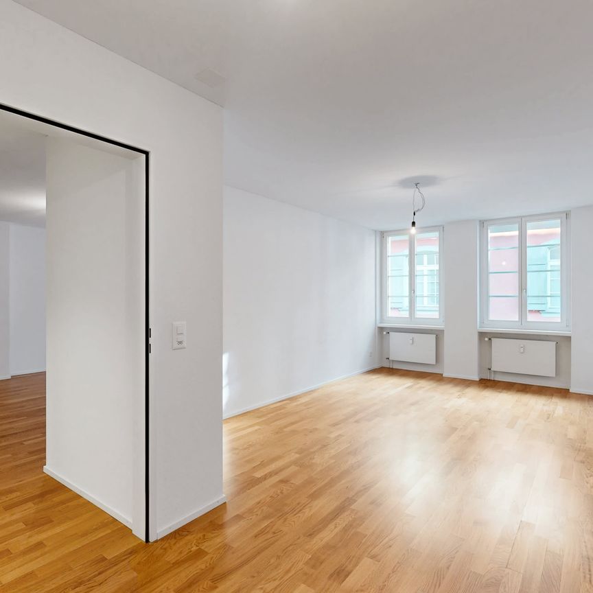 2.5 Zimmer, 77 m², 2. Stock - Photo 1