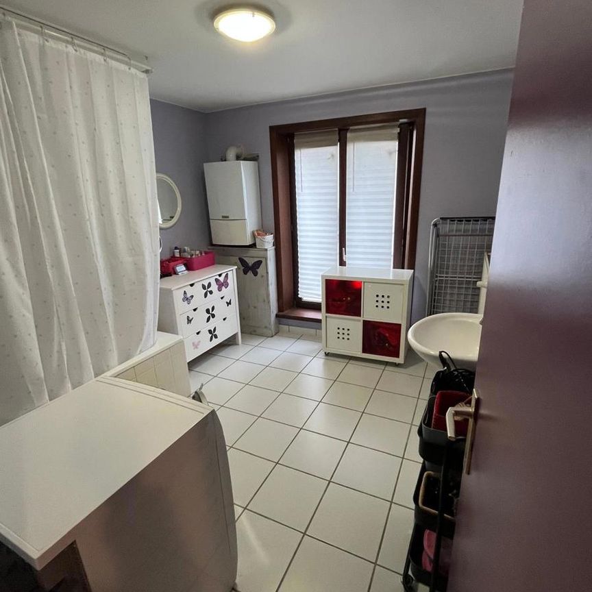 Lumineux appartement 2 chambres à 6041 Gosselies - Photo 1