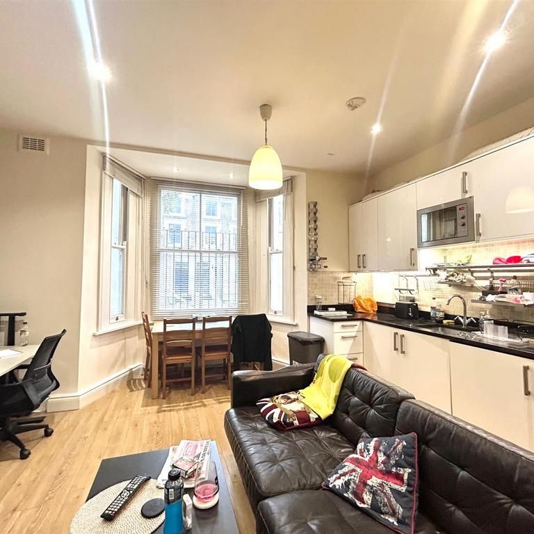 2 bedroom apartment to rent - Photo 1