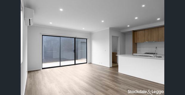 Brand-New 4-Bedroom Townhouse in Grand View Estate - Photo 1