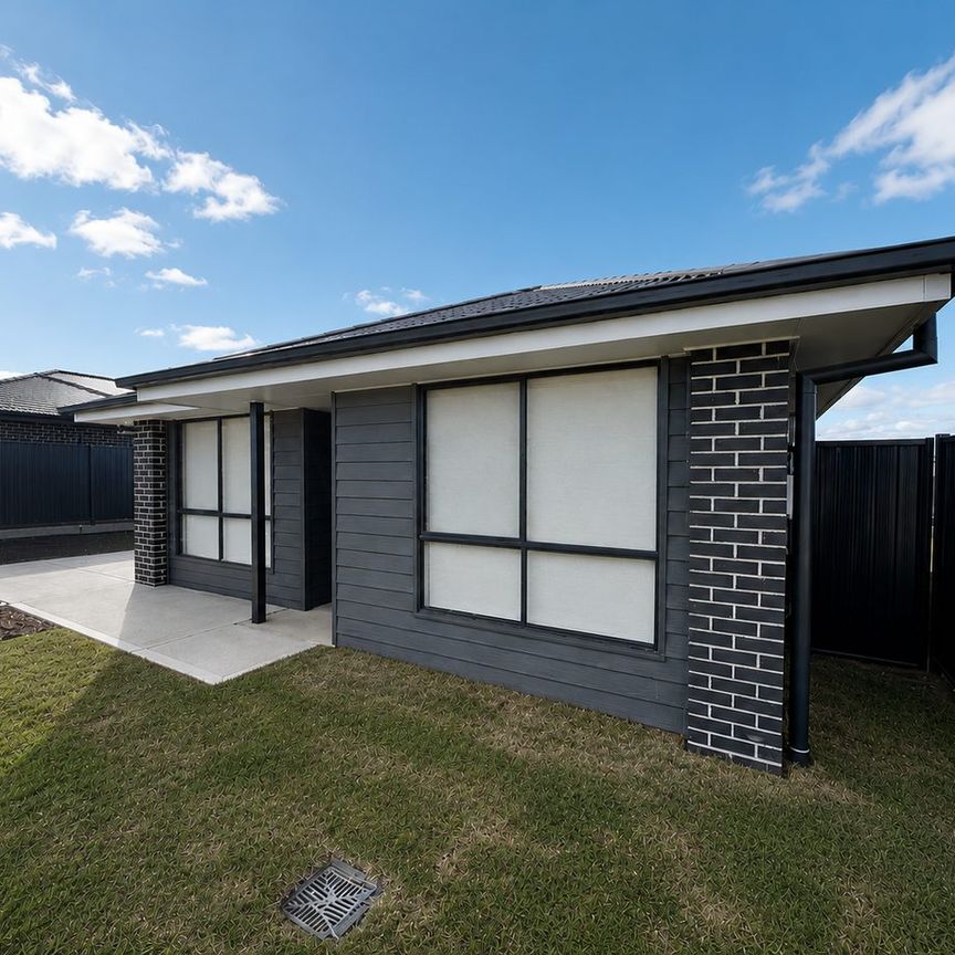 Brand New Duplex Home! - Photo 1