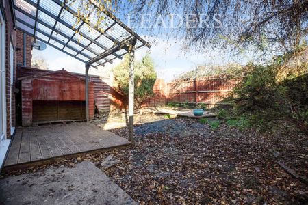 3 bedroom house to rent Glade Close, Northampton, NN3 - Photo 3