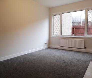 South View, Taffs Well, CARDIFF - Photo 4