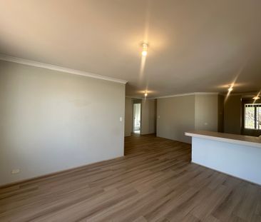 Spacious Family Home in Quiet Cul-de-Sac Location - Photo 3