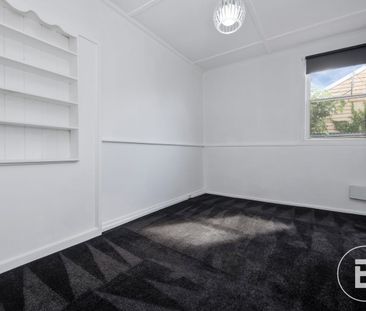 Inner City Cottage Close to Bendigo CBD - Photo 2