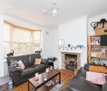 4 bedroom terraced house to rent - Photo 1