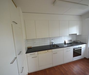 Schöne 2.5-Zimmerwohnung im 3. Obergeschoss - Foto 6