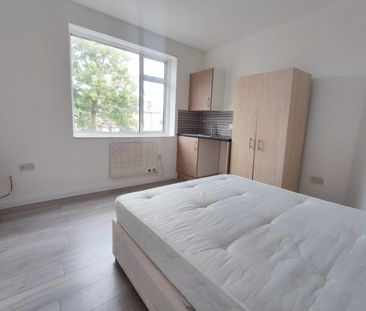 Studio Flat, Coniston Road, N17 - Photo 2