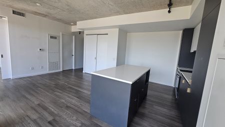 For Lease - 7 Smith Crescent Unit# 415, Toronto, Ontario - Photo 5