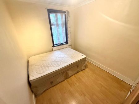 5 bedroom terraced house to rent - Photo 5