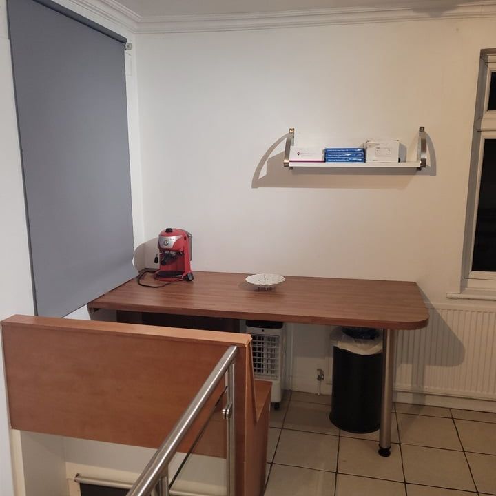 Room in a Shared Flat, Garratt Lane, SW17 - Photo 1