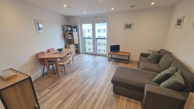 2 bedroom flat to rent - Photo 1