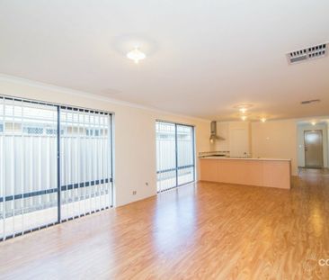 BREAK LEASE - Modern Family Comfort in a Prime Southern River Location - Photo 5