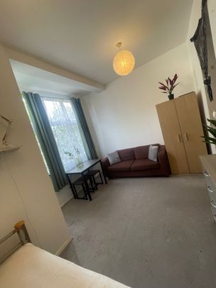 Studio Flat, Hertslet Road, N7 - Photo 1