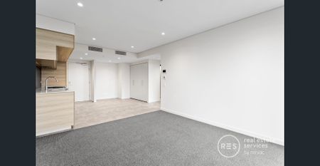 Refined Riverside Living in Docklands Premier Precinct - Photo 2