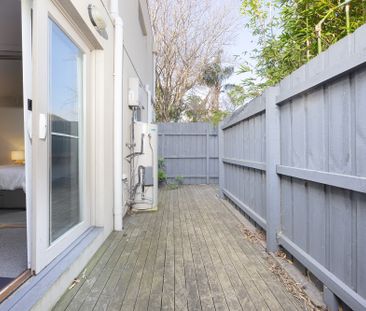 15/38 Waterloo Crescent, St Kilda VIC 3182 - Townhouse For Rent | D... - Photo 3