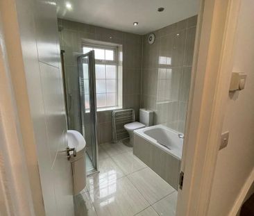 3 bedroom apartment to rent - Photo 5