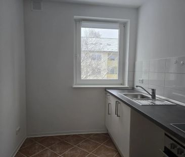 Charmante 2,5-Zimmer-Wohnung mit ca. 61m² Wohnfläche und Loggia - Photo 2
